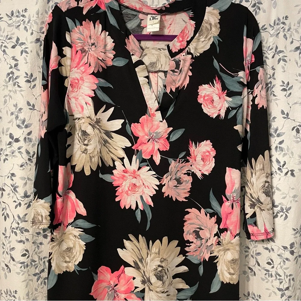 Sew In Love Set of Two Floral Lizzy Tops - Picture 5 of 7